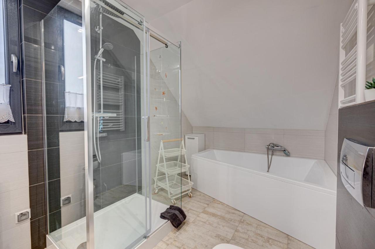 Dom Wakacyjny Baltic Home & Dom Baltic Home Garden Inn Zastan 외부 사진