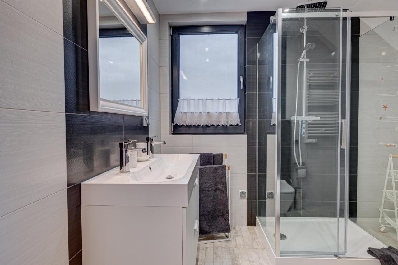 Dom Wakacyjny Baltic Home & Dom Baltic Home Garden Inn Zastan 외부 사진