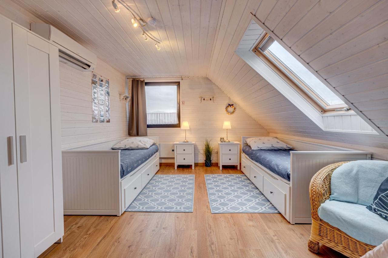 Dom Wakacyjny Baltic Home & Dom Baltic Home Garden Inn Zastan 외부 사진